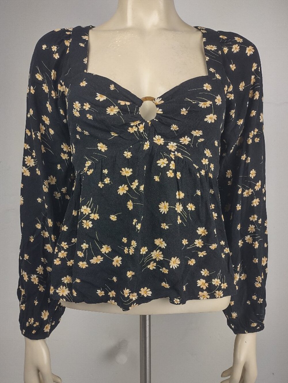 NWT American Eagle black floral keyhole front long sleeve babydoll top Small Y2K